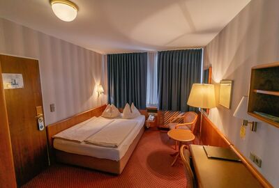 CARMEN HOTEL MUNICH