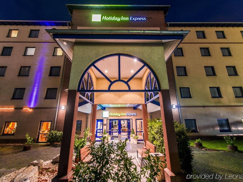 HOLIDAY INN EXPRESS COLOGNE TROISDORF