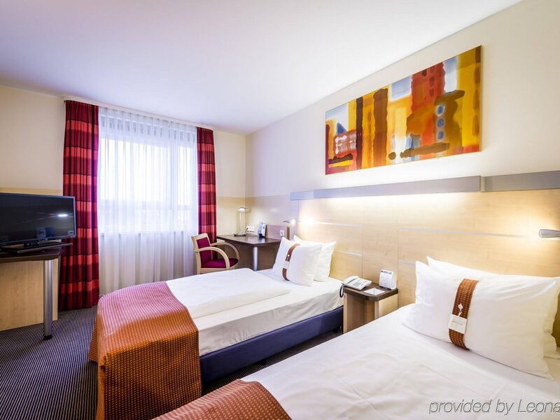 HOLIDAY INN EXPRESS DUSSELDORF CITY NORD