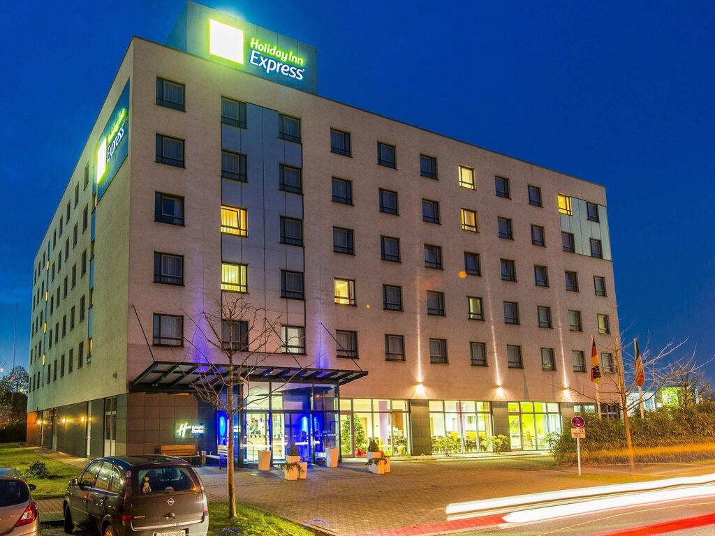 HOLIDAY INN EXPRESS DUSSELDORF CITY NORD