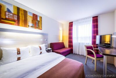 HOLIDAY INN EXPRESS DUSSELDORF CITY NORD