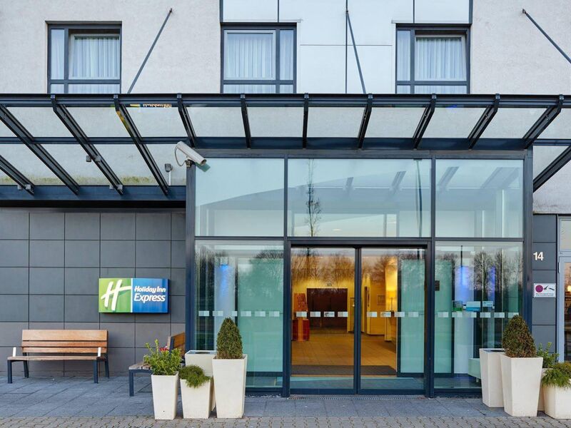 HOLIDAY INN EXPRESS DUSSELDORF CITY NORD