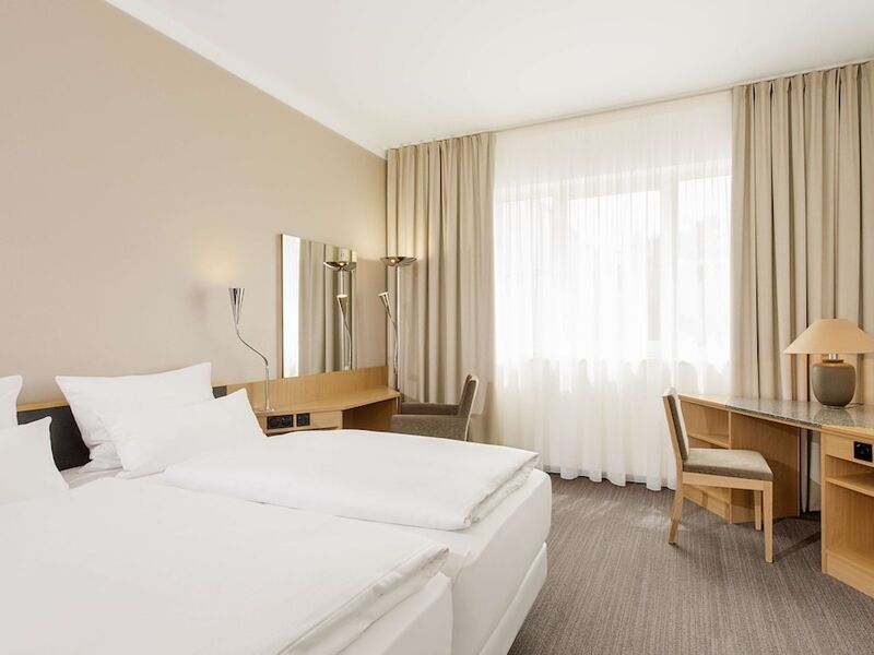 HOTEL NH MUNCHEN MESSE