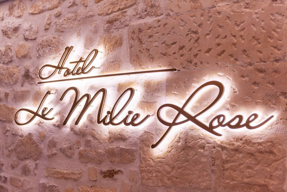 HOTEL LE MILIE ROSE